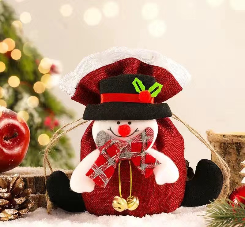 Apple Tote With Christmas Decorations